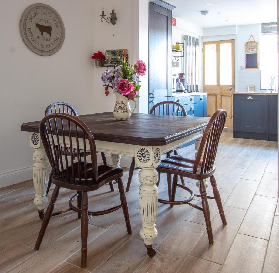 Stylish Town Centre House With Garden And Parking Opposite Vila Bury St. Edmunds Exterior foto